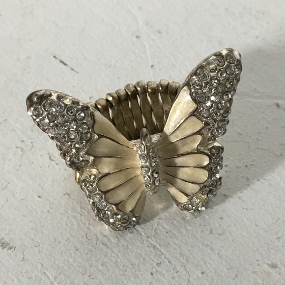Vintage Rhinestone Butterfly 🦋 Ring - Picture 2 of 8